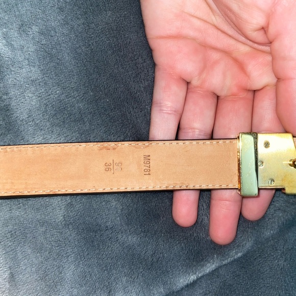 Louis Vuitton mini 25mm belt - Picture 6 of 8